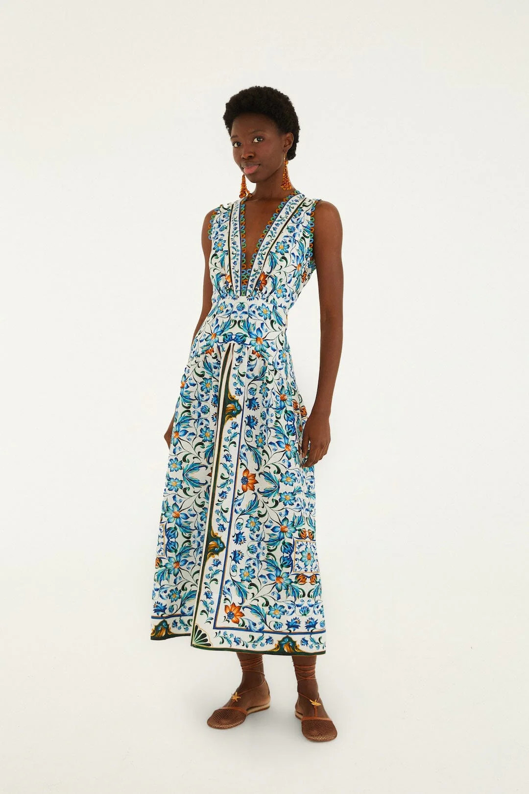 Off-White Flora Tile Scallop Euroflax Premium Linen Maxi Dress | FARM Rio | Farm Rio UK