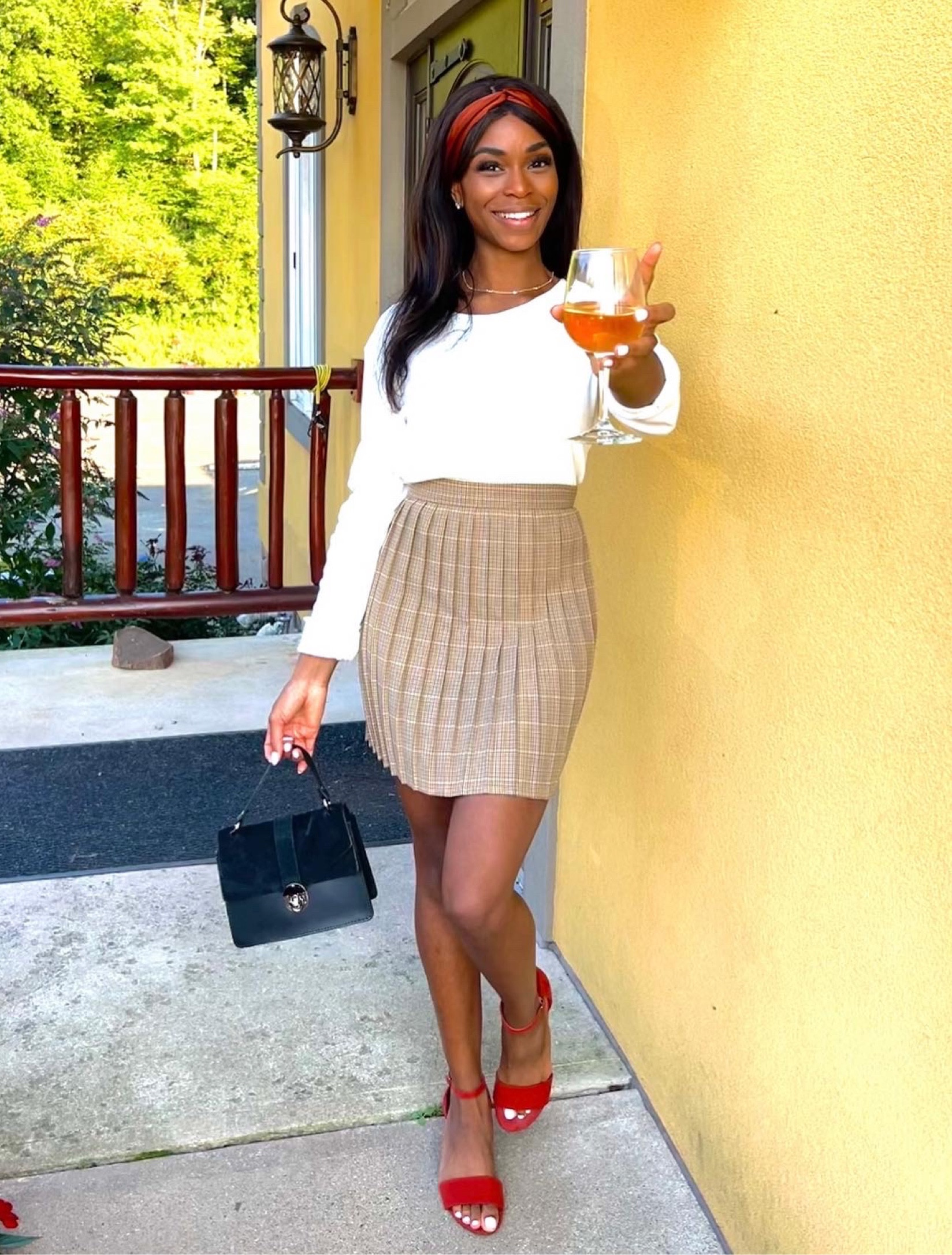 Plaid and orange tones make for a chic fall outfit! Perfect for a day at the vineyard 🍄🍁🍂✨


#plaidskirt #longsleevewhiteshirt #fallshoes #blackhandbag #pleatedskirt #orangeshoes #whitetop #beigeskirt #ootd #falloutfit

#LTKfit #LTKstyletip #LTKSeasonal