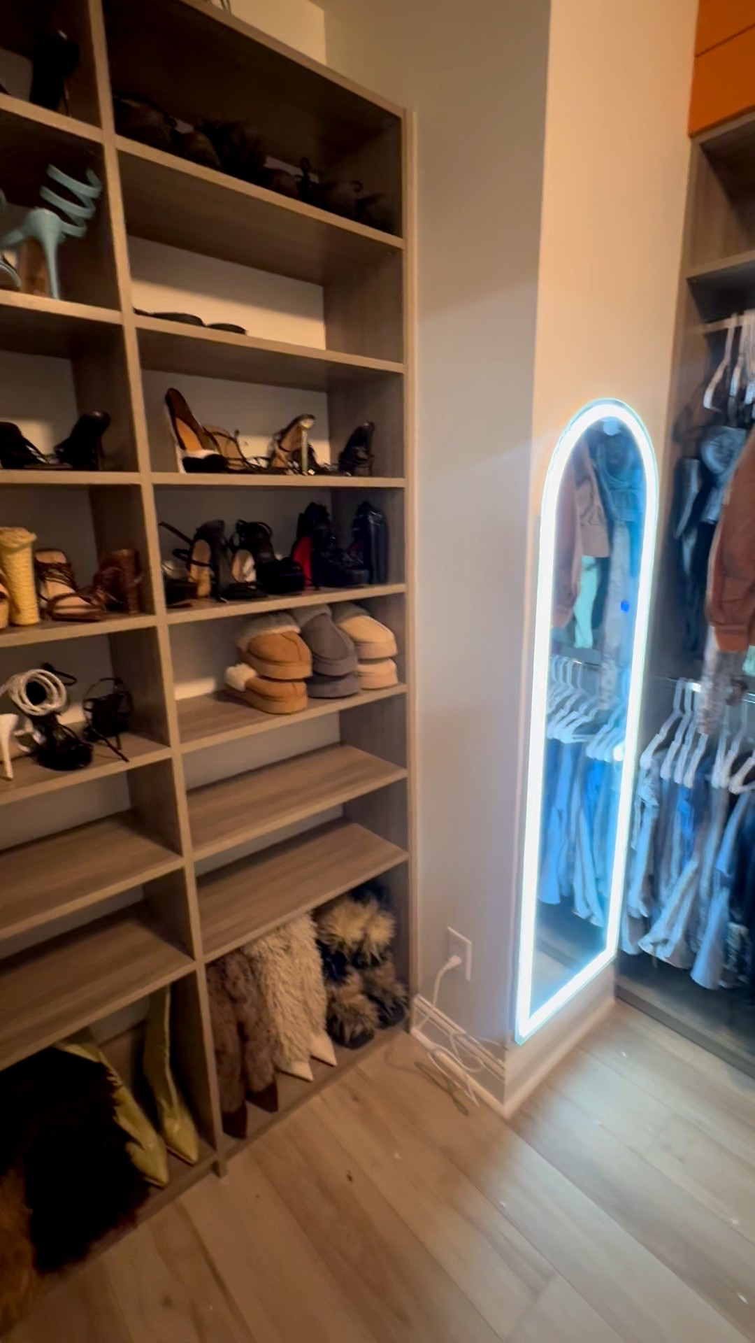 Cute mirror for your closet!

#LTKHome #LTKootd #LTKgrwm