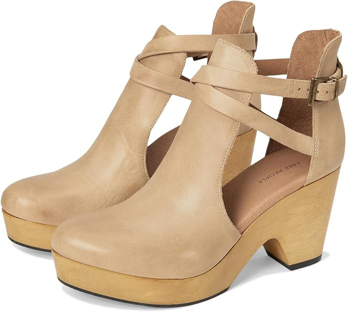 Free People Womens Cedar Leather Clogs | Amazon (US)
