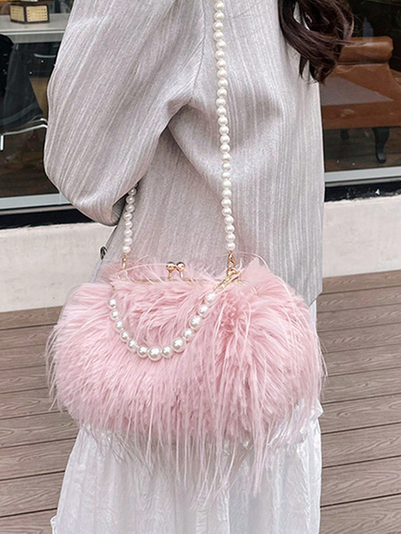 Fluffy Shoulder Bag For Women, Fashion Trendy Cute Pearl Tassel Furry Conch Messenger Bag | SHEIN... | SHEIN
