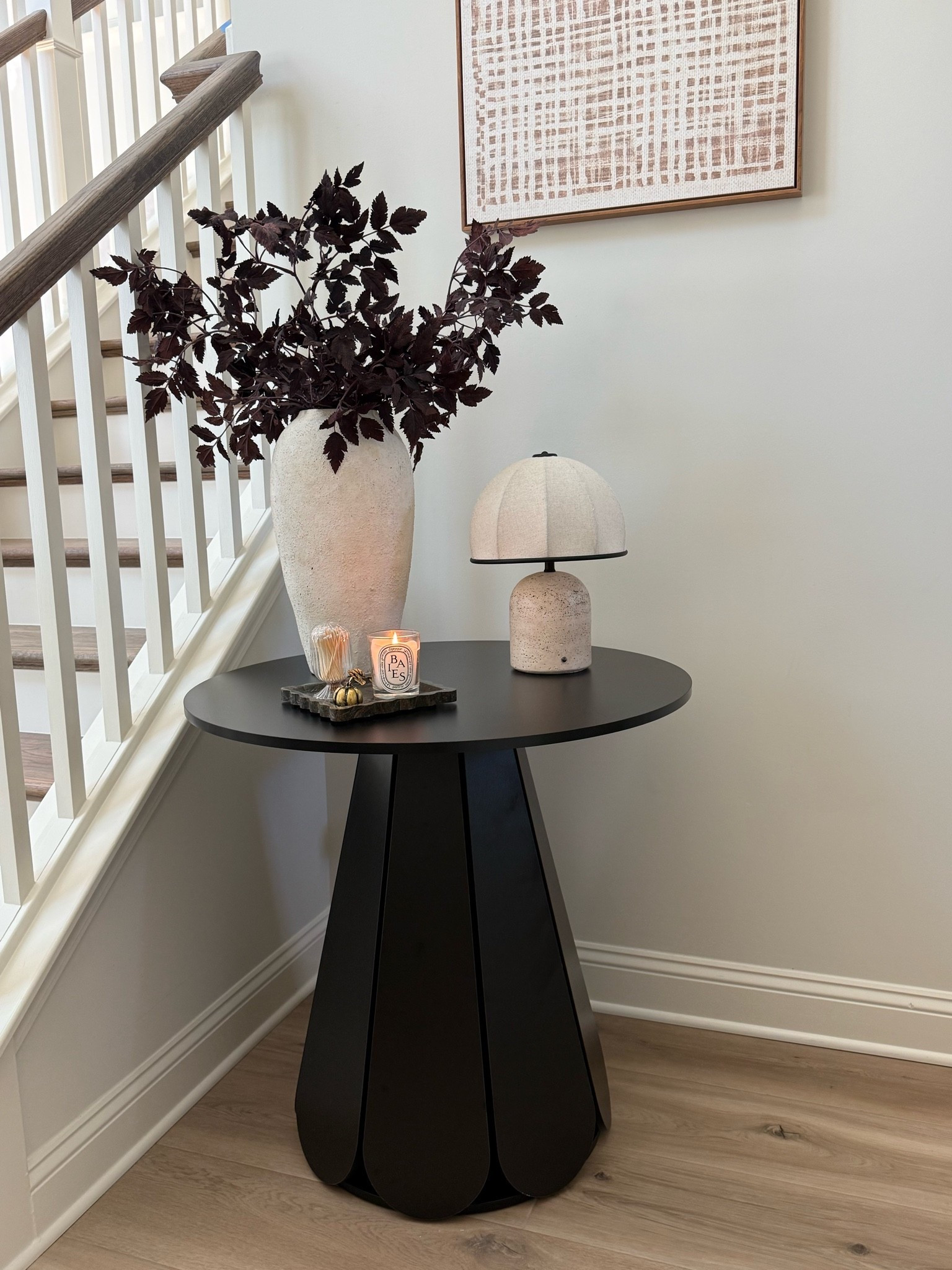 Amazing deal on my new entryway table! Love the modern designer inspired style..  😍 

Entryway table, side table, end table, entryway decor, fall decor, small black dining room table