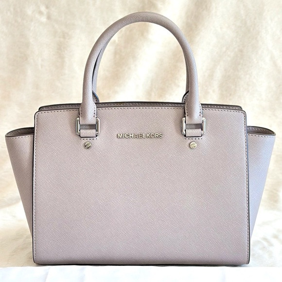 Michael Kors Selma Bag Pearl Grey | Poshmark