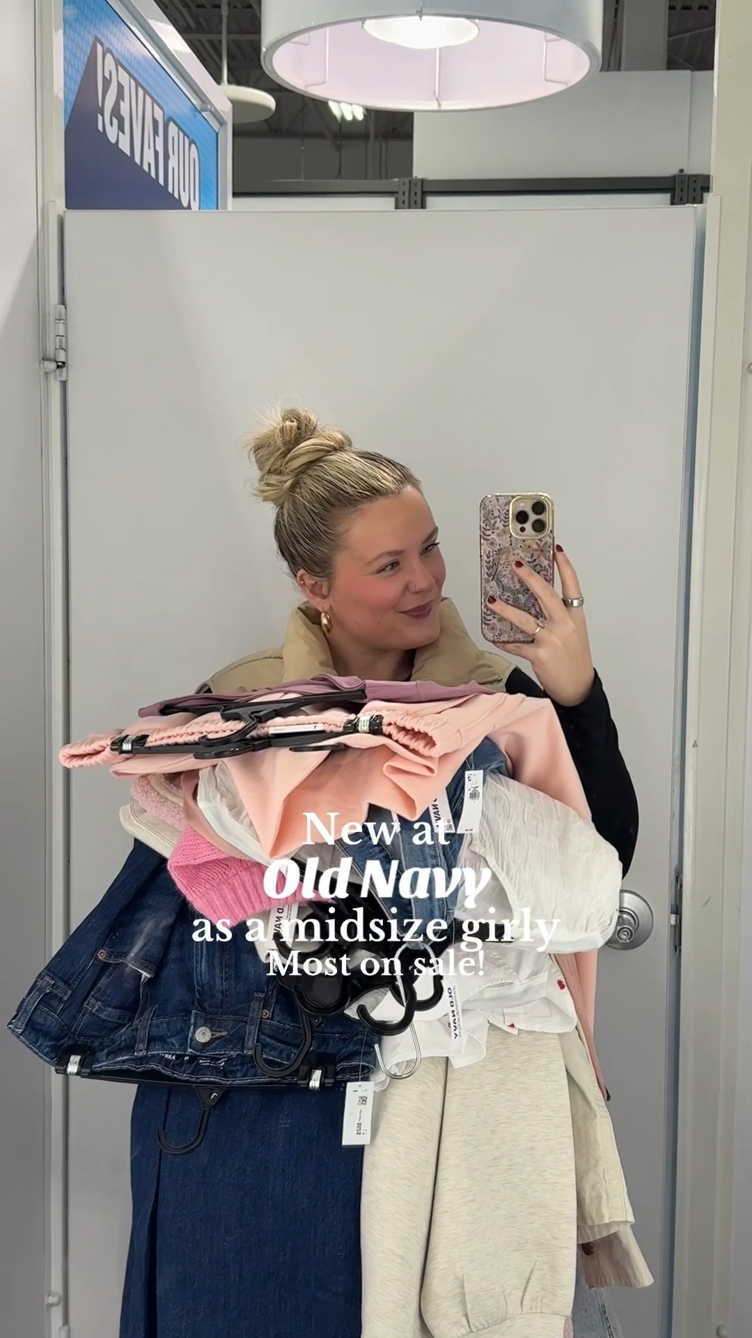 Yall can just go ahead and bury me in this fleece mock neck set probably the softest thing l've ever put on my body!!!
Sizing info:
I'm 5'7", size L/XL/12 for reference Mock neck - large, runs oversized Pants - large, would size up one Heart top - XL
Jeans - 12, have a little stretch
Pink fleece pullover - XL, true to size Pink silk top - XL, a bit oversized Barn jacket - XL true to size
Barrel jeans - 12 true to size, not a lot of stretch @Old Navy always giving us midsize girls all the options!

#oldnavy #oldnavystyle #midsize #midsizefashion #shopwithme 

#LTKFindsUnder50 #LTKSaleAlert #LTKMidsize