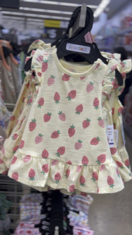 Cute baby girl summer dress only $5.98 at Walmart



#LTKkids #LTKbaby #LTKfindsunder50