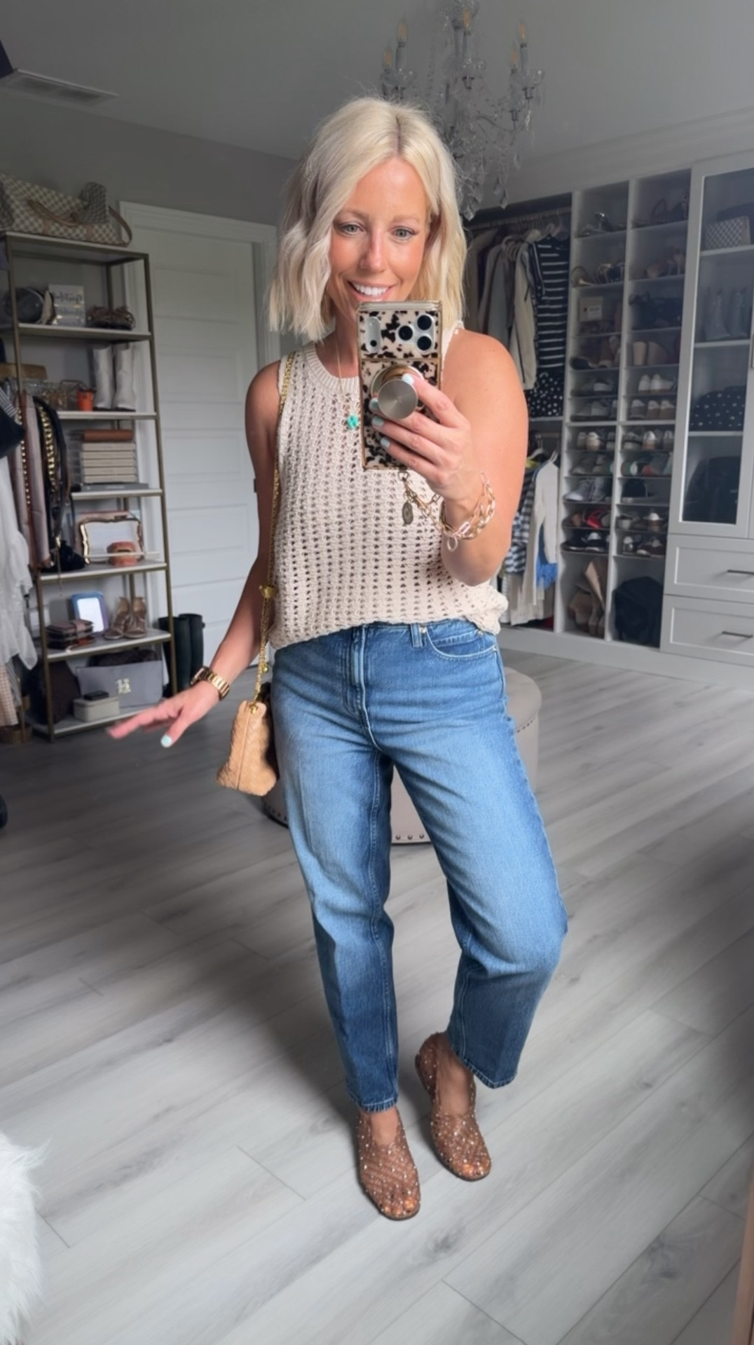 These jeans are showing restocked for me!!!! 
⬇️⬇️⬇️
Top small (roomy)
Jeans TTS size 4 

#LTKSaleAlert #LTKSeasonal #LTKootd