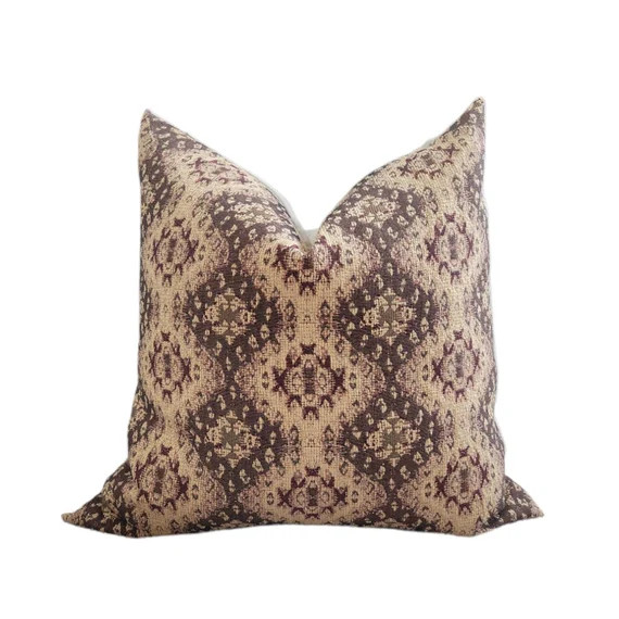 TASHI || earthy medallion pillow cover | Etsy (US)