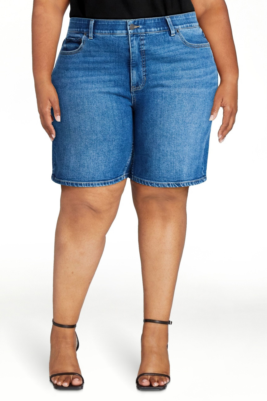 Terra & Sky Women's Plus Size Bermuda Shorts, 9" Inseam, Sizes 16W-26W | Walmart (US)