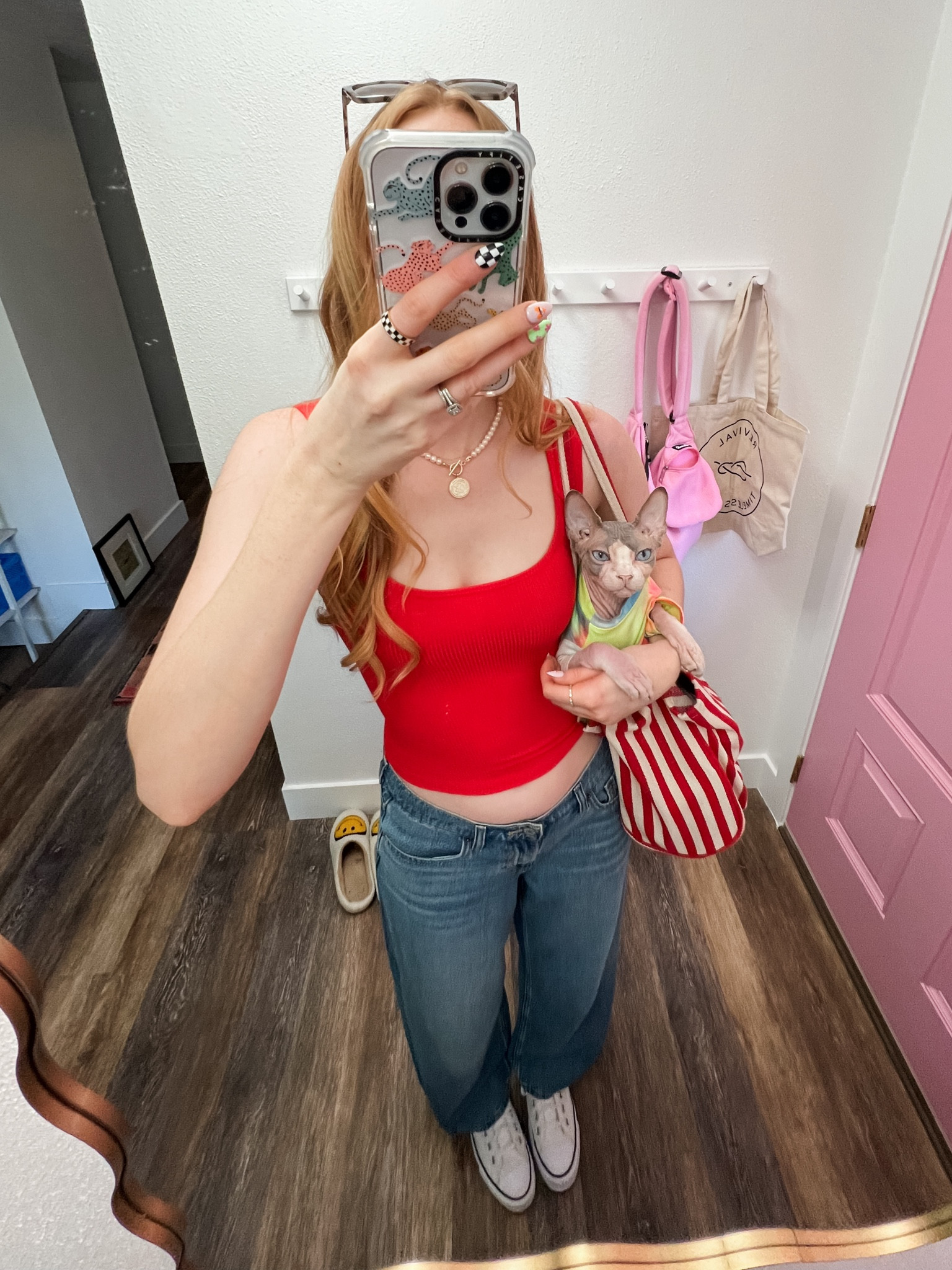 Fun summer colorful outfit. Baggy jeans from Old Navy, top is Urban Outfitters, my favorite necklace from Electric Picks and tote from Amazon 