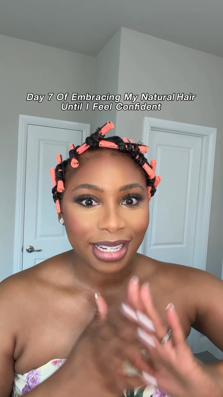 Day 7* Here’s how the new wash and flat twist take down went➰+ let’s test it out in this Texas heat and humidity 😅. 

Comment “Shop” for links 🔗

Products: 
Foam: @thedouxsalon 
Butter gel: @thedouxsalon 
Long hair pick: @toolstructure @sallybeauty 
Anti frizz: @garnierusa