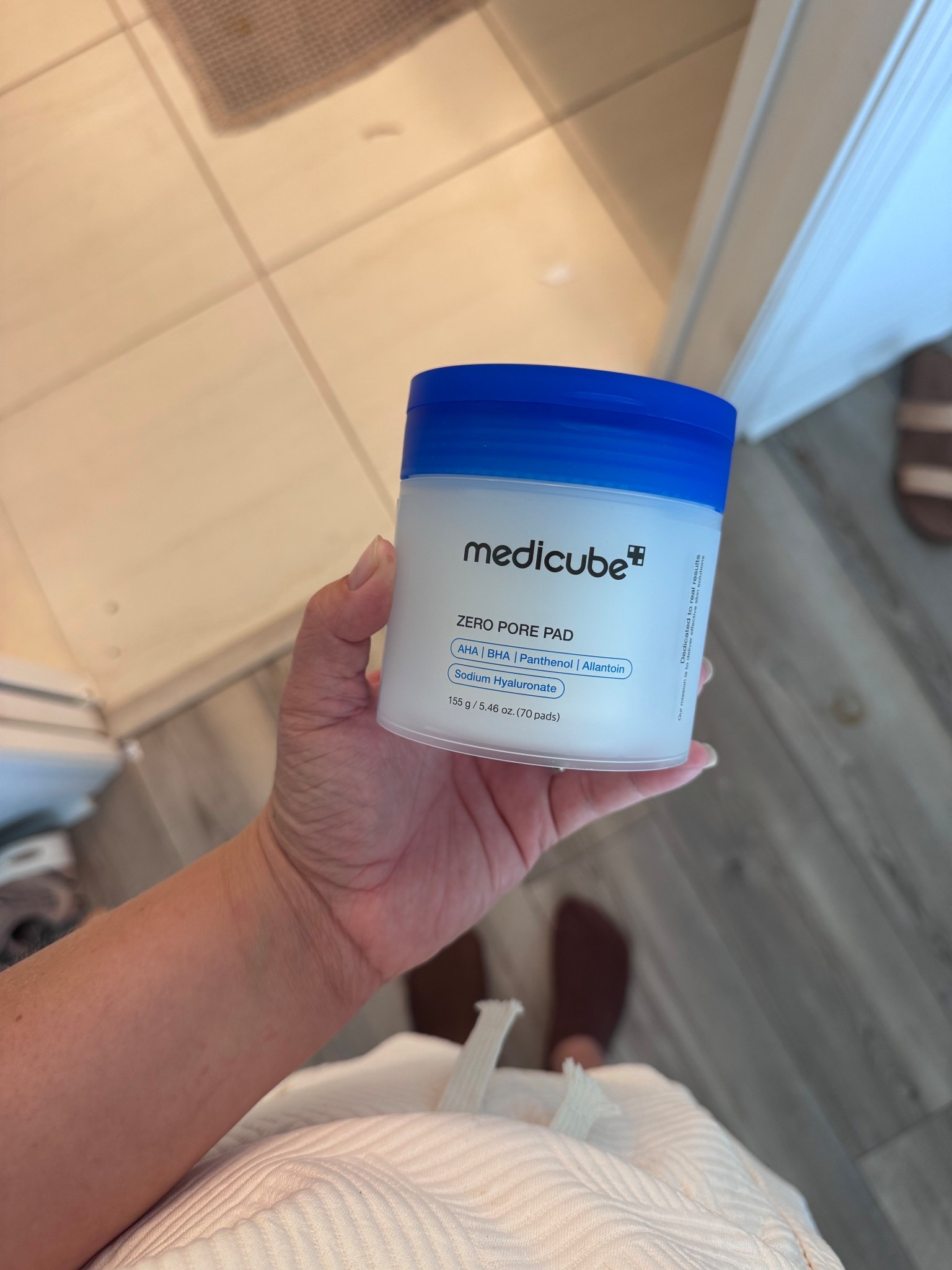 AMAZON DEAL ALERT ‼️ 

MEDICUBE TONER PADS UNDER $15!

MEDICUBE, Amazon finds, Amazon deals, Amazon beauty, dry skin routine, beauty must haves, trending beauty 



#LTKBeauty #LTKSaleAlert #LTKselfcare