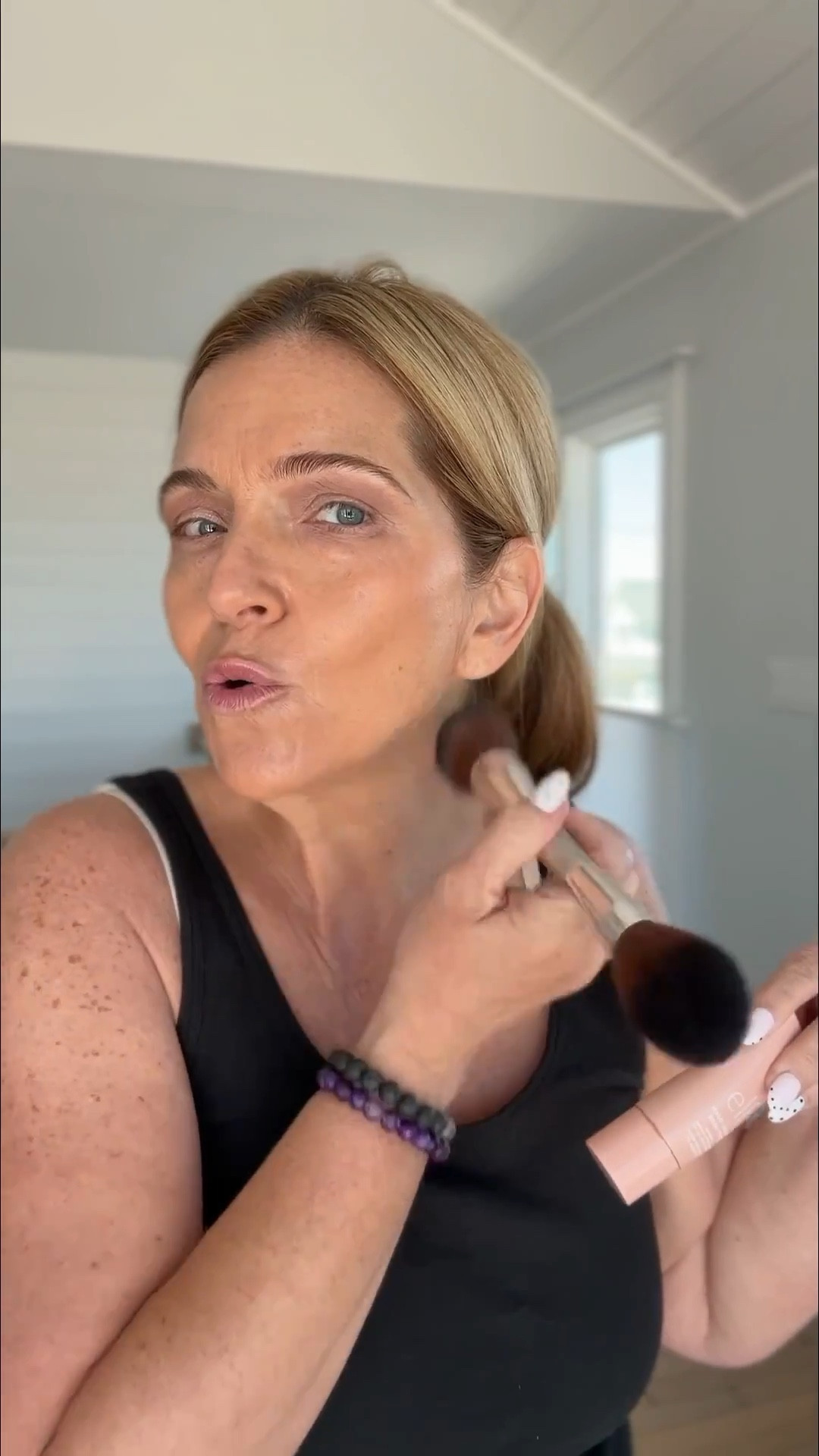 Skin but better — and it’s from e.l.f. 👏✨ The e.l.f. Halo Glow Skin Tint gives you that effortless, your-skin-just-good finish with buildable coverage and a naturally dewy glow. Lightweight and breathable. This is the affordable skin tint that belongs in every makeup bag.

#LTKOver40 #LTKmomlife #LTKBeauty