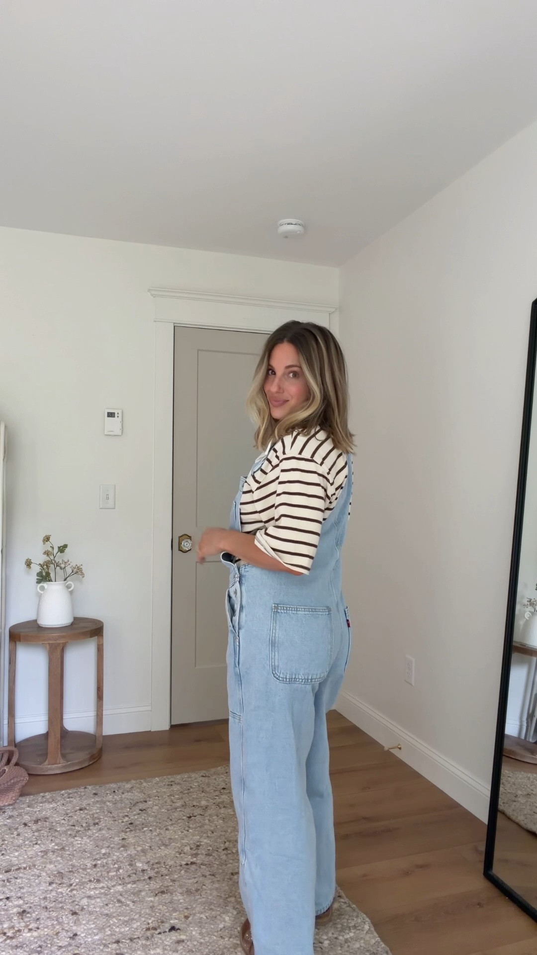 Still obsessing over these overalls😍 wearing size small. (5’4” for ref)

#LTKgrwm #LTKootd #LTKmomlife