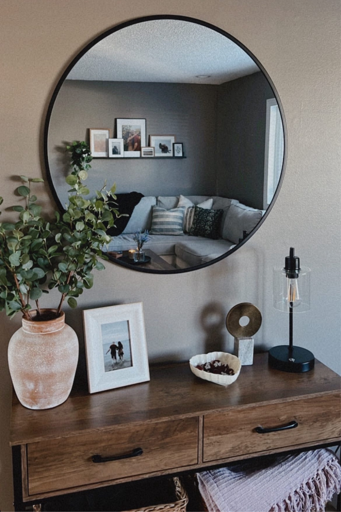 Subtle Valentine’s Day decor 

Organic decor, minimalist decor, natural decor, greenery, Amazon finds, target finds 

#LTKfindsunder50 #LTKstyletip #LTKhome