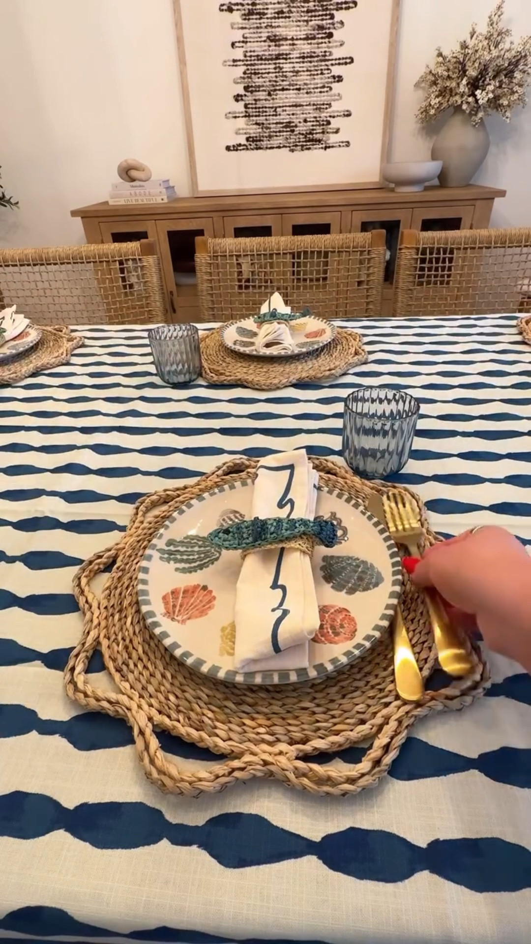 Set my summer table with me!! I’m having a full obsession with seashells at the moment! Everything is 30% off!!!!


// target decor, target finds, target sale 

#LTKSaleAlert #LTKHome #LTKFindsUnder50