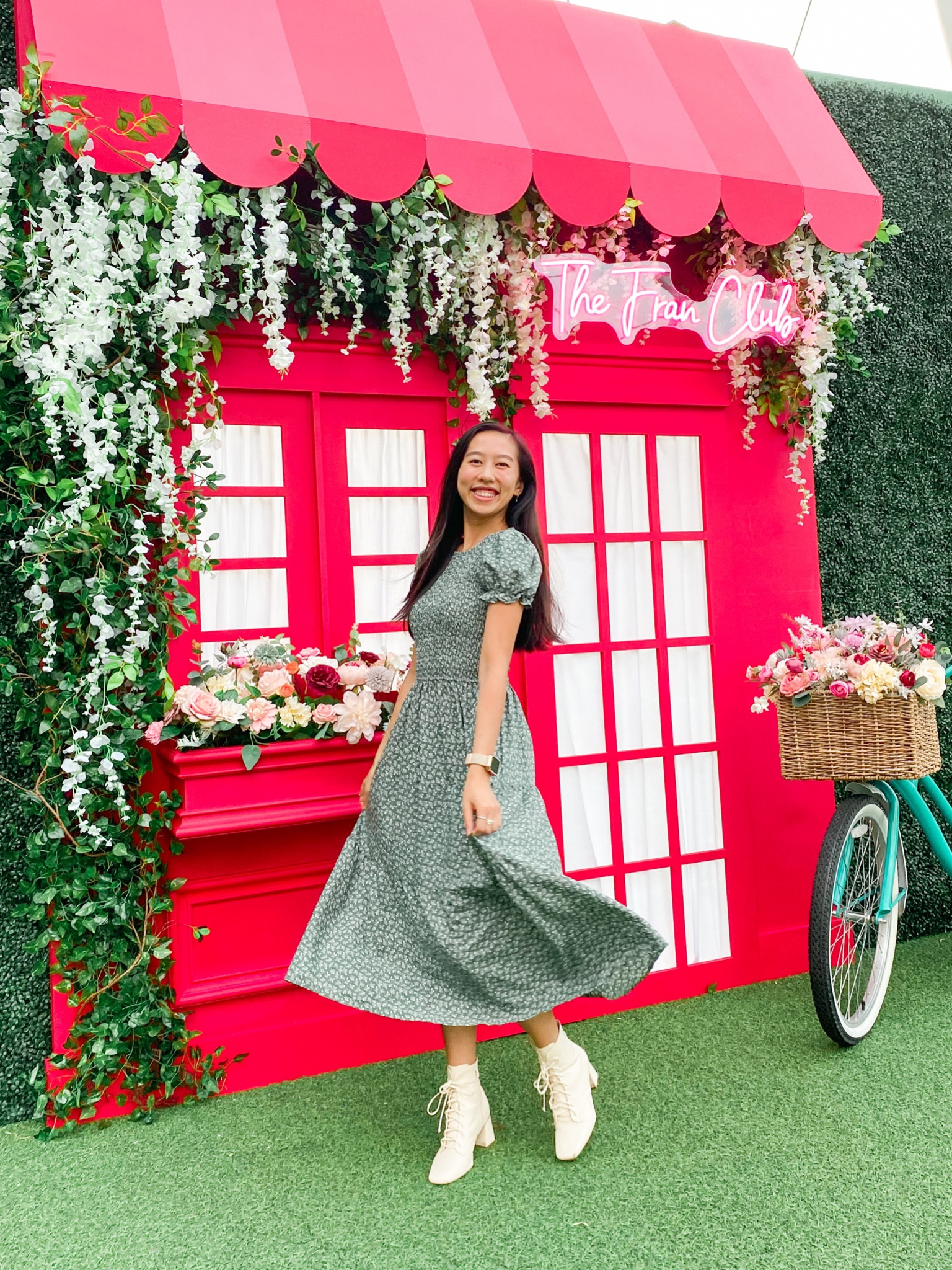 Dress (small), fall fashion, fall outfit, fall dress, floral dress, midi dress, maxi dress 



#LTKstyletip #LTKHoliday #LTKfindsunder50