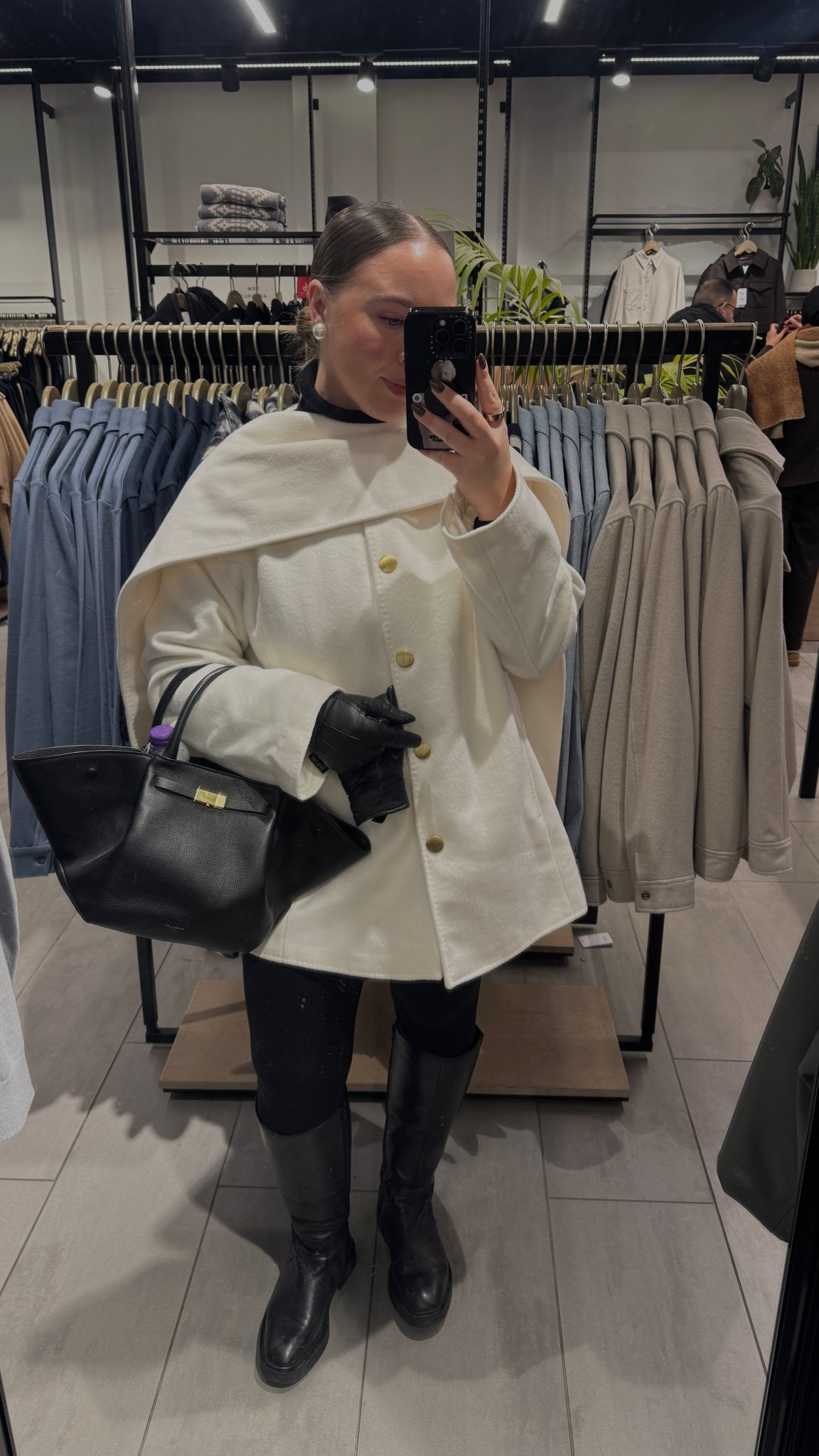 a little evening shopping trip to Cheshire oaks outfit 🛍️

I wear a size 14 in the coat 

#LTKwinter #LTKmidsize #LTKuk