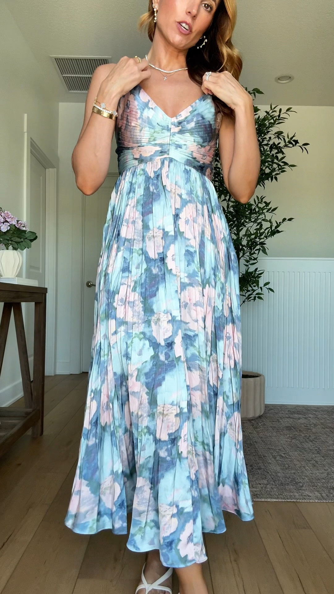 Cocktail dress. Easter dress in XS. Spring wedding guest. Summer wedding guest. Baby shower dress. Vacation dress. Wedding shower dress. Cream kitten heels are TTS. 

#LTKTravel #LTKootd