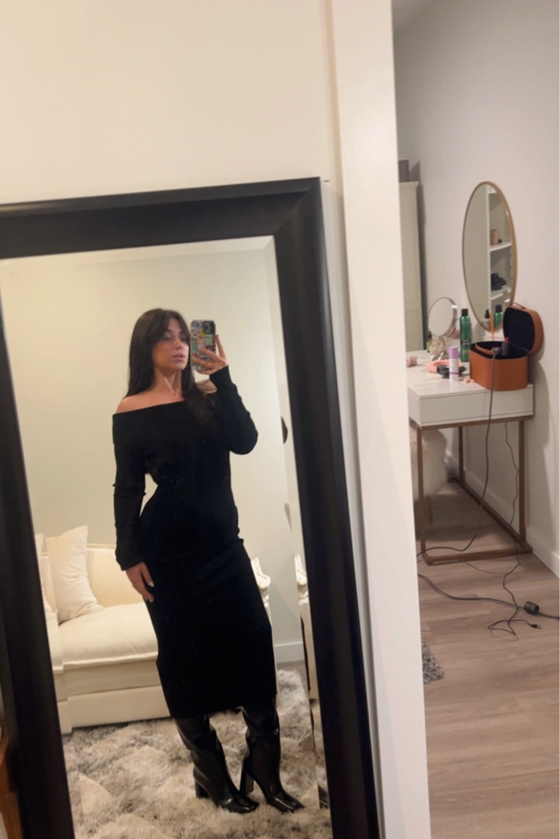 H&M knitted dress 

#LTKFallSale #LTKStyleTip