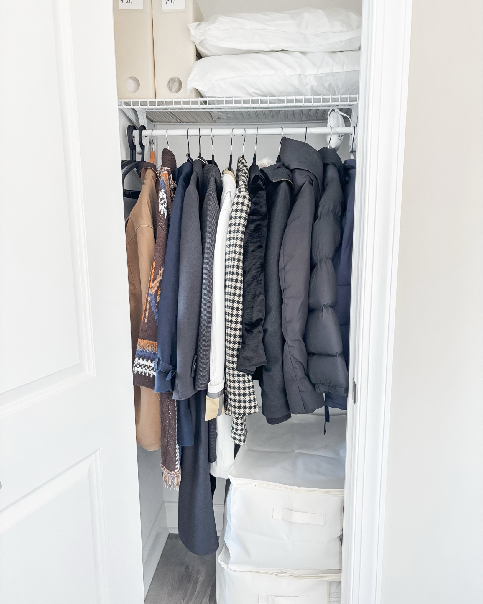 Bedding storage products to reduce visual clutter

#LTKHome #LTKFindsUnder50 #LTKSaleAlert