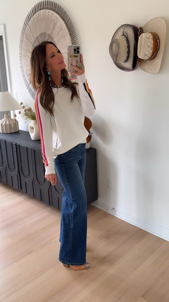 code betsy15 works for avara for new customers ♥️ i’m wearing a medium top and 28 jeans.

#LTKStyleTip 

#LTKFindsUnder100 #LTKGiftGuide