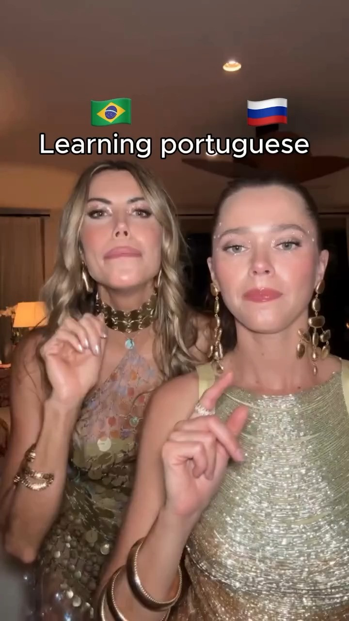 Quadrilingual Valeria in the works 🤣 with my favorite teacher @marthagraeff 

 #LTKWatchNow #LTKStyleTip