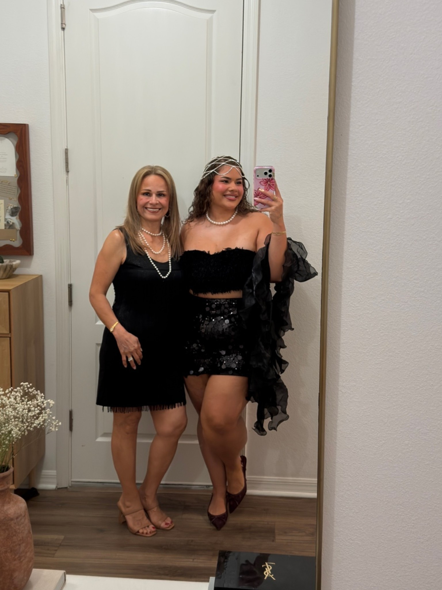 1920’s cabaret part costume 🖤 wearing size XL in the skirt

#LTKootd #LTKPetite #LTKMidsize