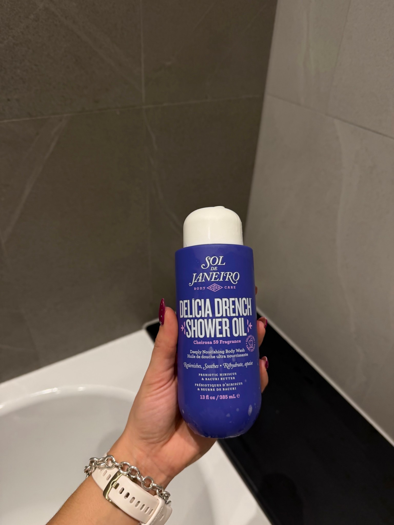 The BEST smelling shower oil 🫧 #soldejanerio #showeroil #bathandshower #products

#LTKbeauty