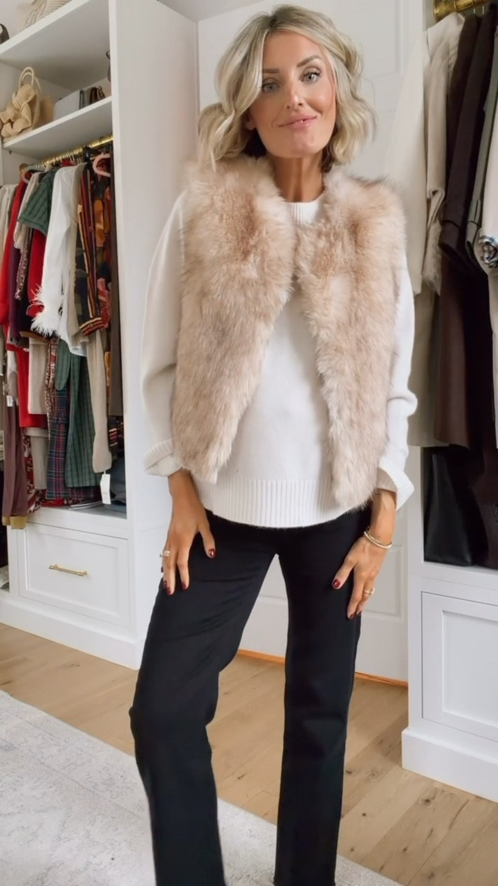 Classic, sleek, and so comfy — these black straight-leg maternity jeans are a closet essential for every mom-to-be. Easy to dress up or down, they’re perfect for date nights, workdays, or everyday wear with effortless style and comfort. ✨ Wearing size 25. 

#MaternityStyle #MaternityJeans #BlackDenim #StraightLegJeans #PregnancyOutfit #BumpStyle #MomToBe #MaternityOutfits #PregnancyFashion #ComfyAndChic #EverydayStyle #MaternityWardrobe



#LTKSeasonal #LTKBump #LTKStyleTip