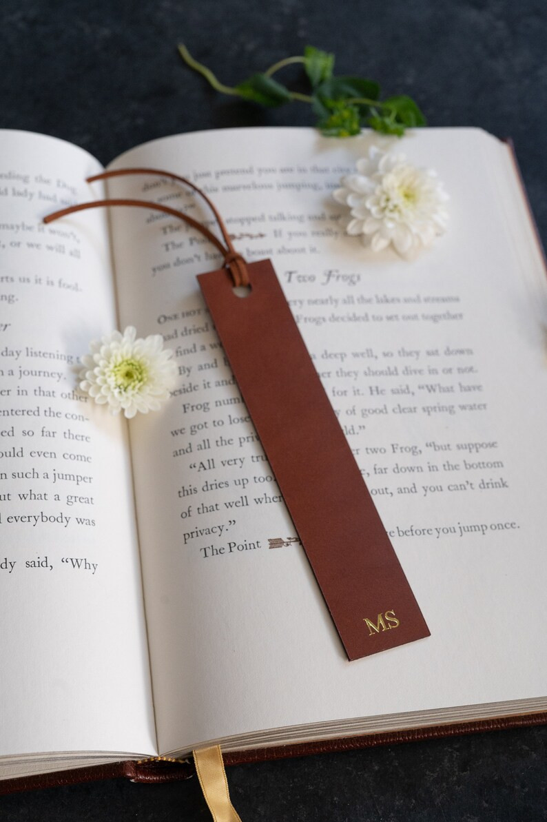 Personalized Engraved Brown Leather Bookmark Monogram - Etsy | Etsy (US)