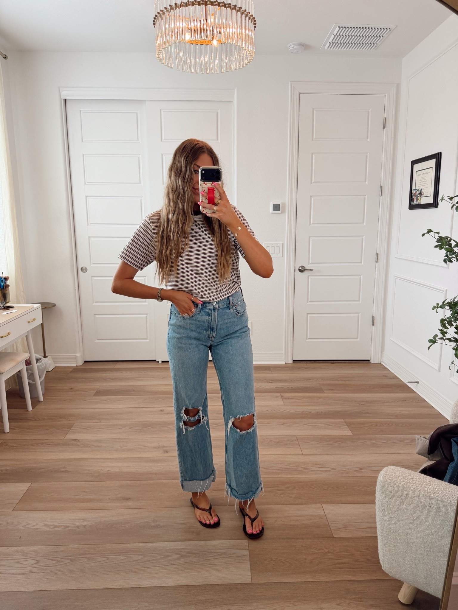 @abercrombie denim sale! Use code DENIMAF for extra 15% off! I’m wearing a 27 short in the curve love style
