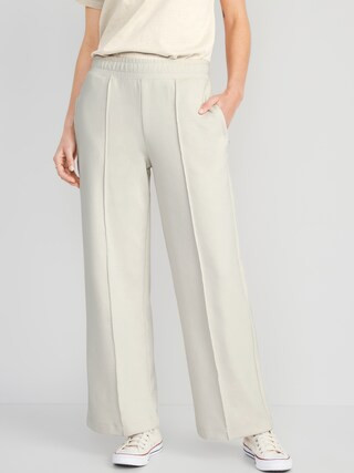 High-Waisted Dynamic Fleece Pintucked Wide-Leg Pants for Women | Old Navy (CA)