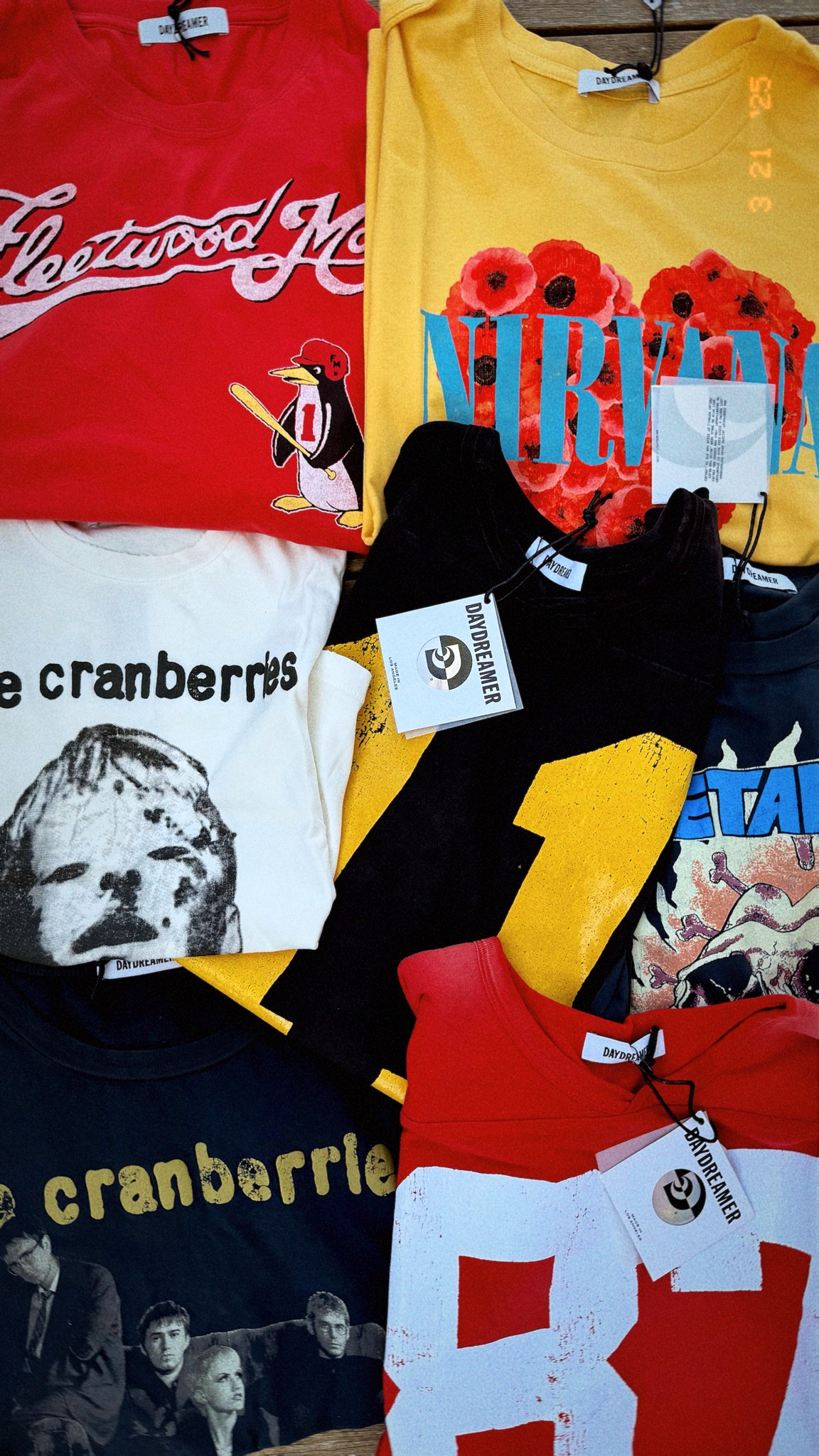 Daydreamer LA tee haul ❤️⭐️ Code Nicole15 for $$$ off!

#LTKFestival #LTKFindsUnder100 #LTKSaleAlert