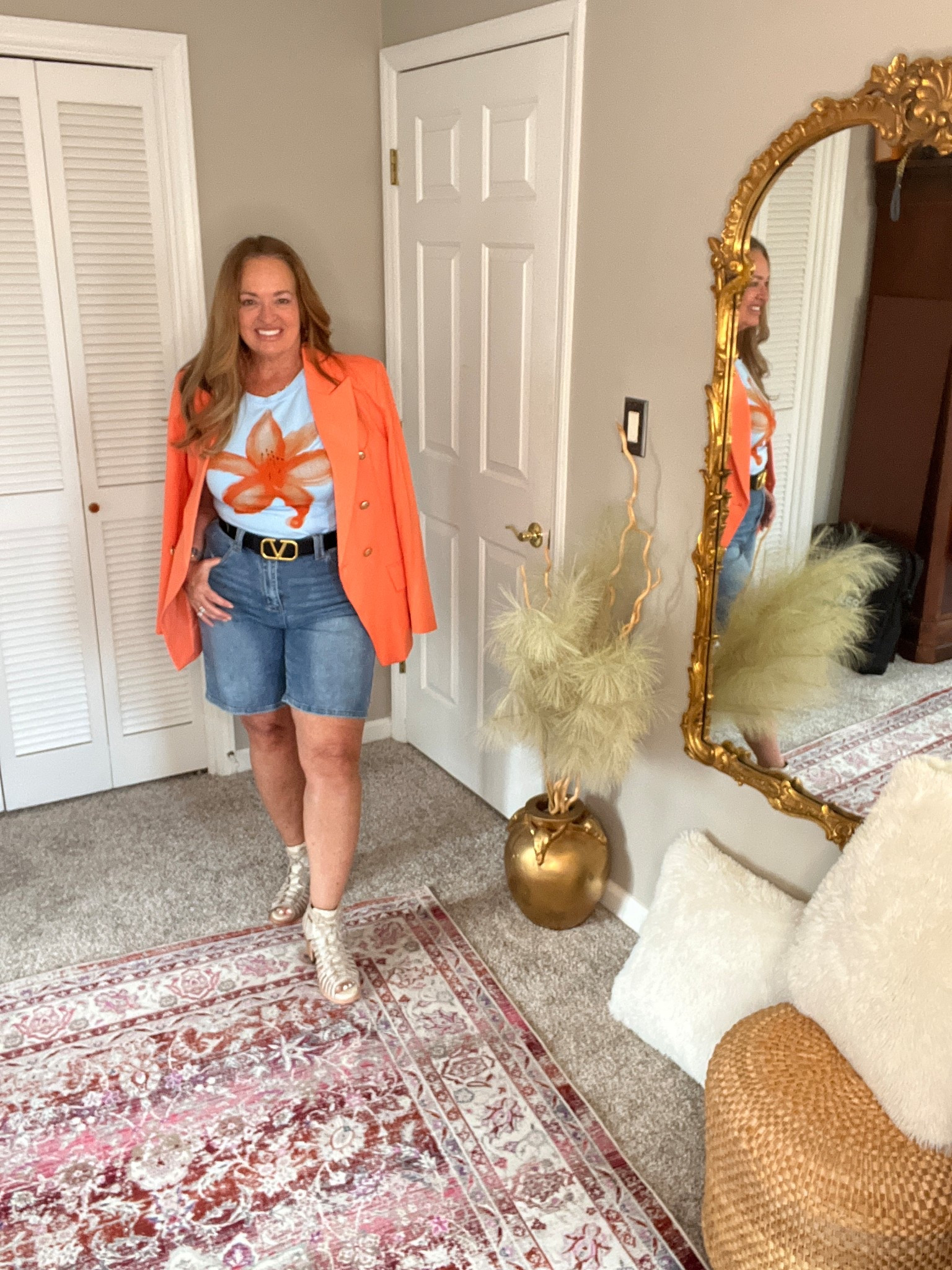 Graphic tee and Bermudas 

#LTKFestival #LTKgrwm #LTKdayinmylife