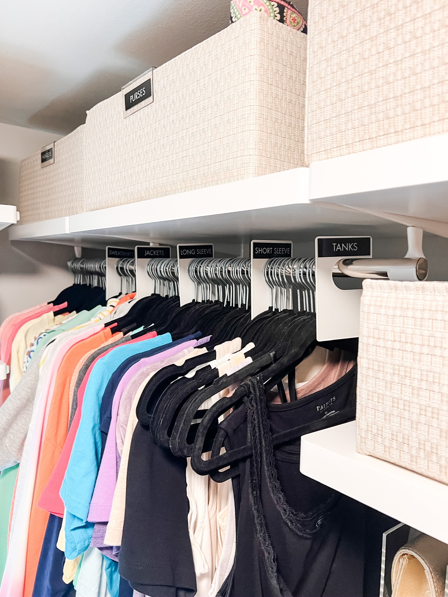 Those hangers and clothing dividers💖

#organizedcloset #primarycloset #mastercloset #closetorganization #closetdesign

#LTKFind #LTKhome #LTKstyletip