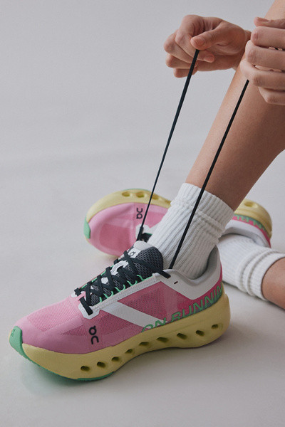 On Women's Cloudsurfer Next Sneaker | Urban Outfitters (US and RoW)