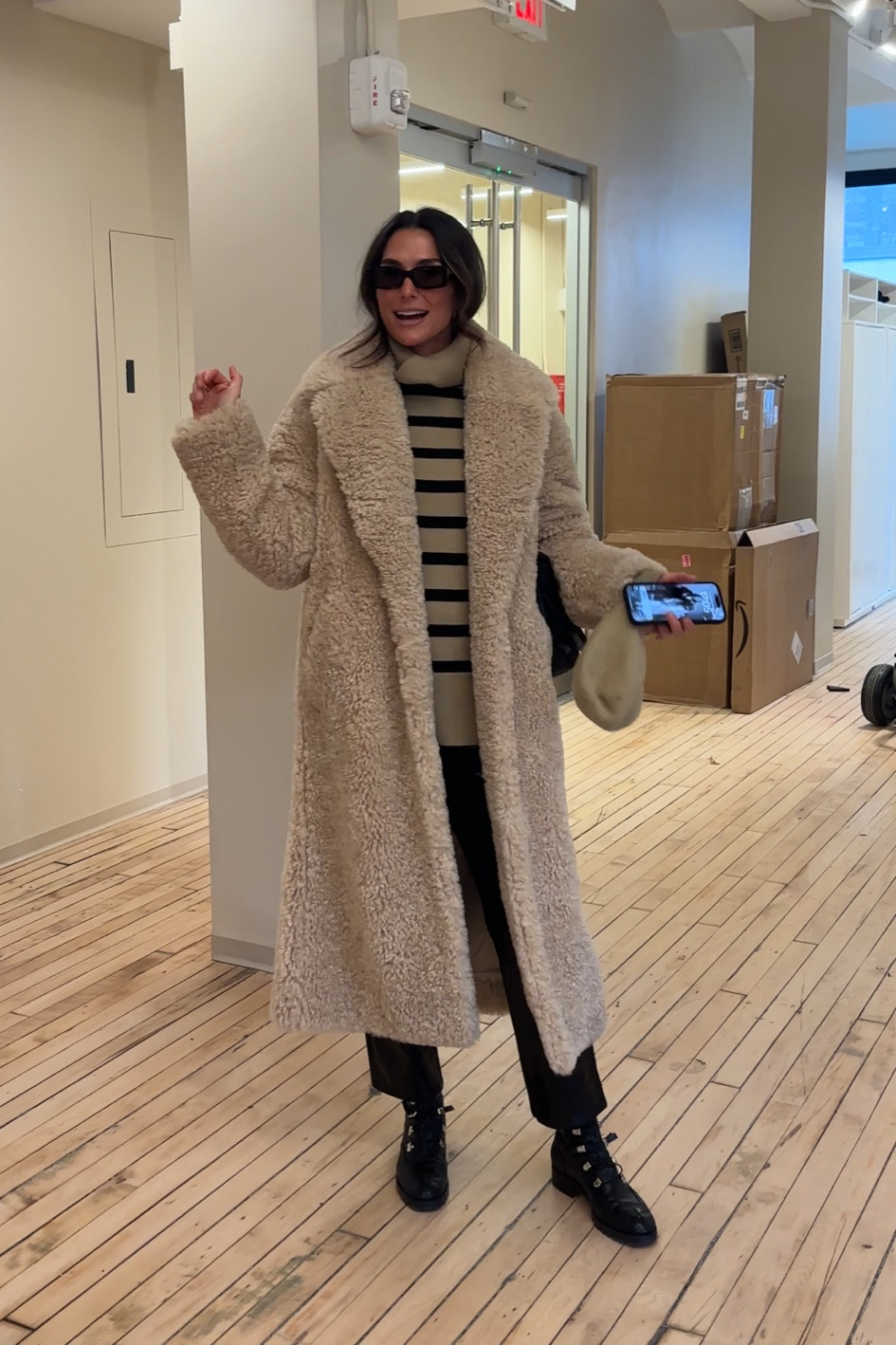 This Ronny Kobo jacket is so cozy for the winter. Sadly it’s sold out everywhere, but I liked a similar one!
