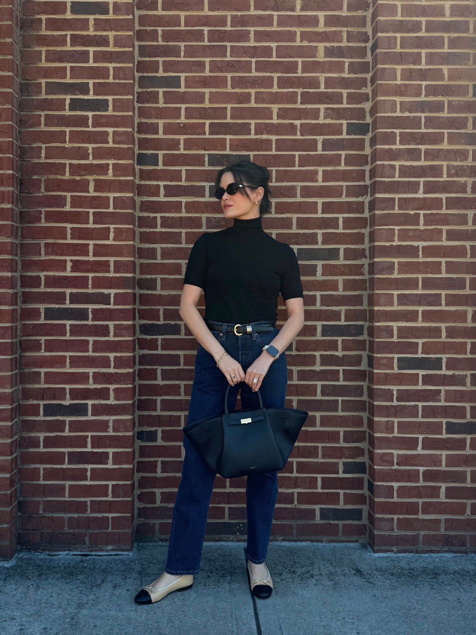 Chic transitional outfit for fall 🖤 love these Levi 501 jeans (TTS)