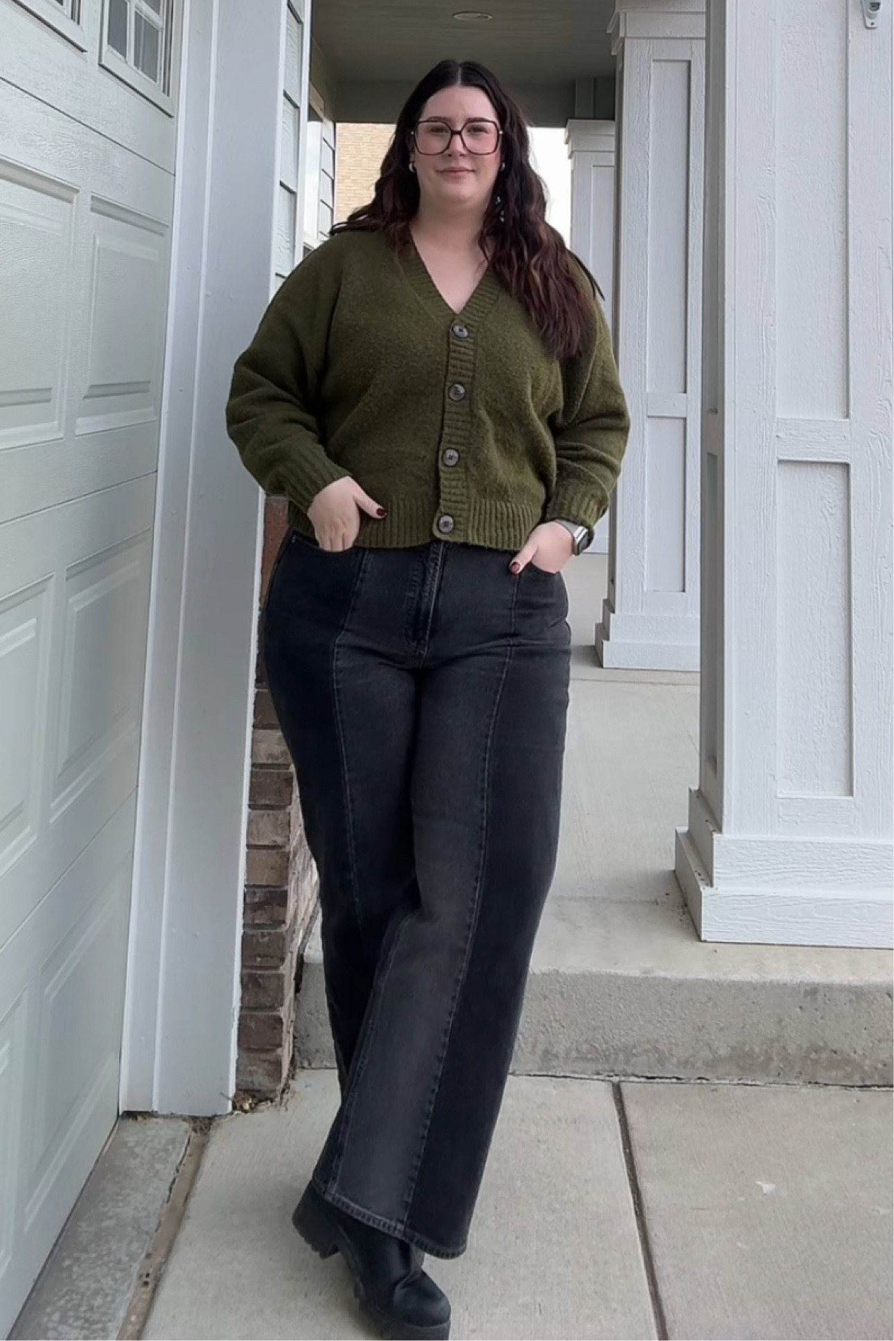 My favorite pants ever 🖤♠️♣️♟️

#LTKootd #LTKPlusSize #LTKSeasonal