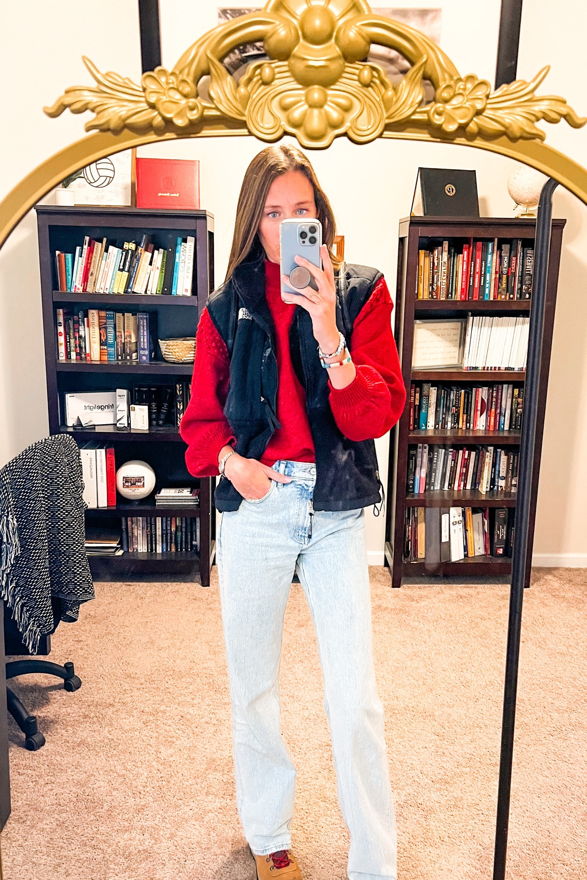 Perfect fall outfit for the orchard, pumpkin patch, hiking, any outdoor activity where you need layers and comfort! Plus, it’s all TALL friendly (I’m 6’1”).
PS these are the best hiking boots hands down for those on a budget!

#LTKover40 #LTKSeasonal #LTKsalealert