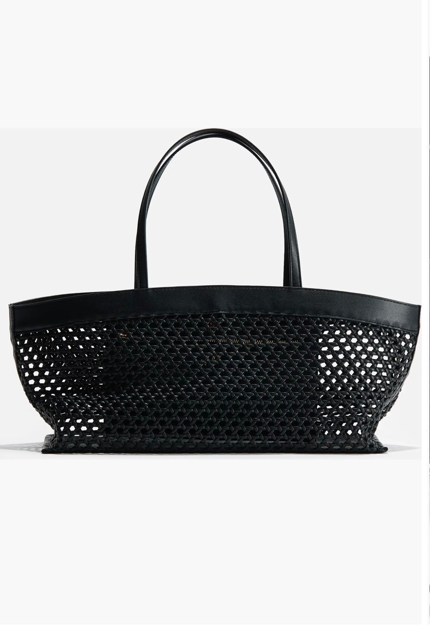 So chic 
Nordstrom anniversary sale

#LTKSaleAlert