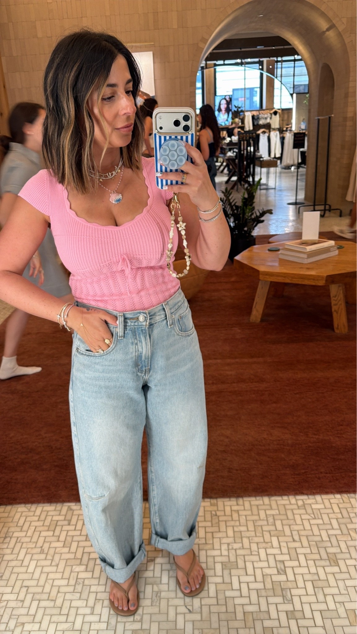 Hannah wells top from off campus 😉 
Size small in top and 27 in denim

#LTKPetite #LTKSaleAlert #LTKootd