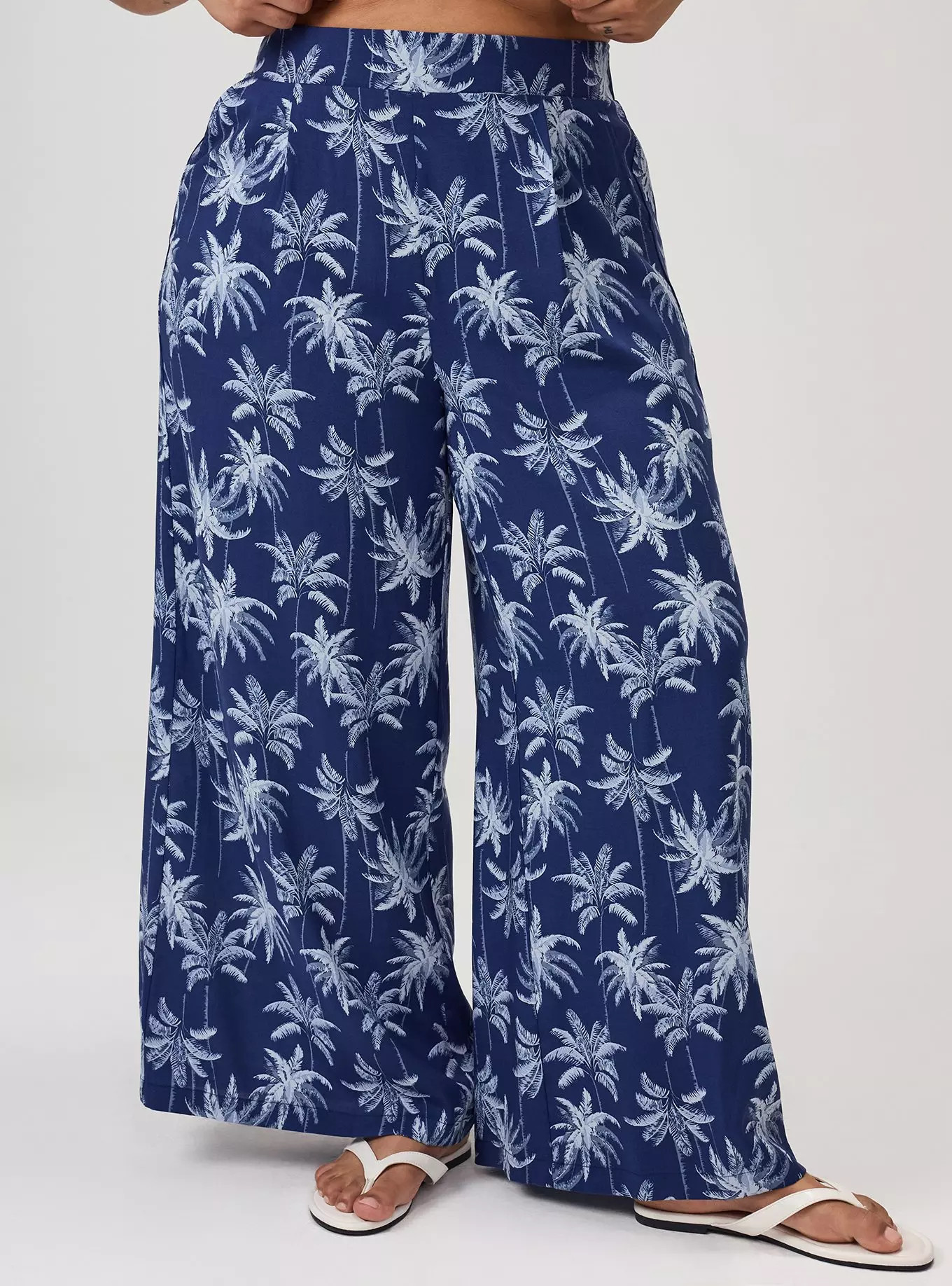 High-Rise Pull-On Wide-Leg Pant | Torrid (US & Canada)