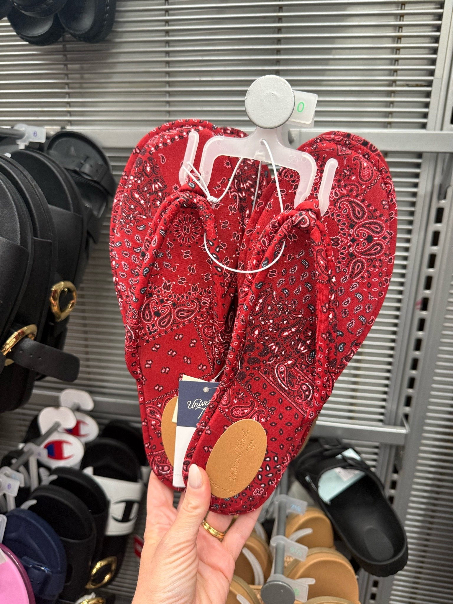 Cutest flip flops for the 4th of July
@Target

#LTKootd #LTKSeasonal