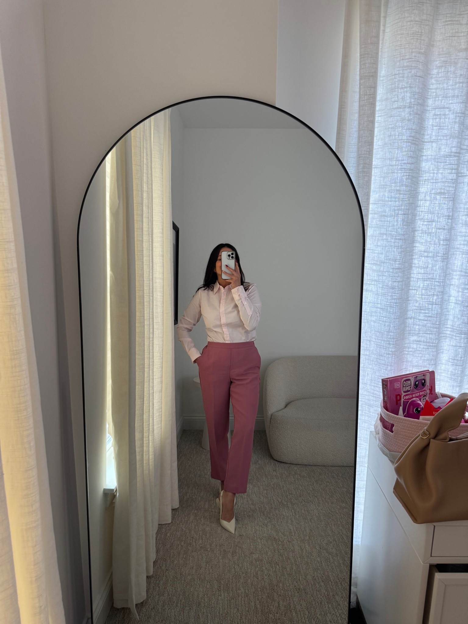 Ann Taylor button down in size 2. A fitted style. Wearing 2p in pants  