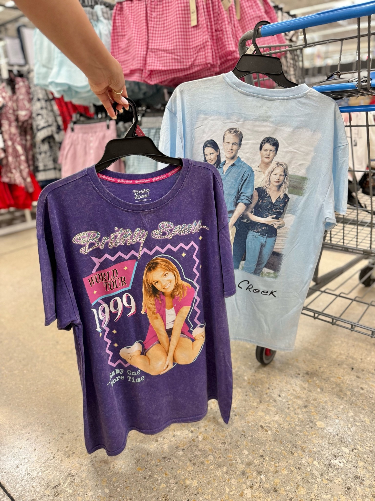 New oversized graphic tees💜