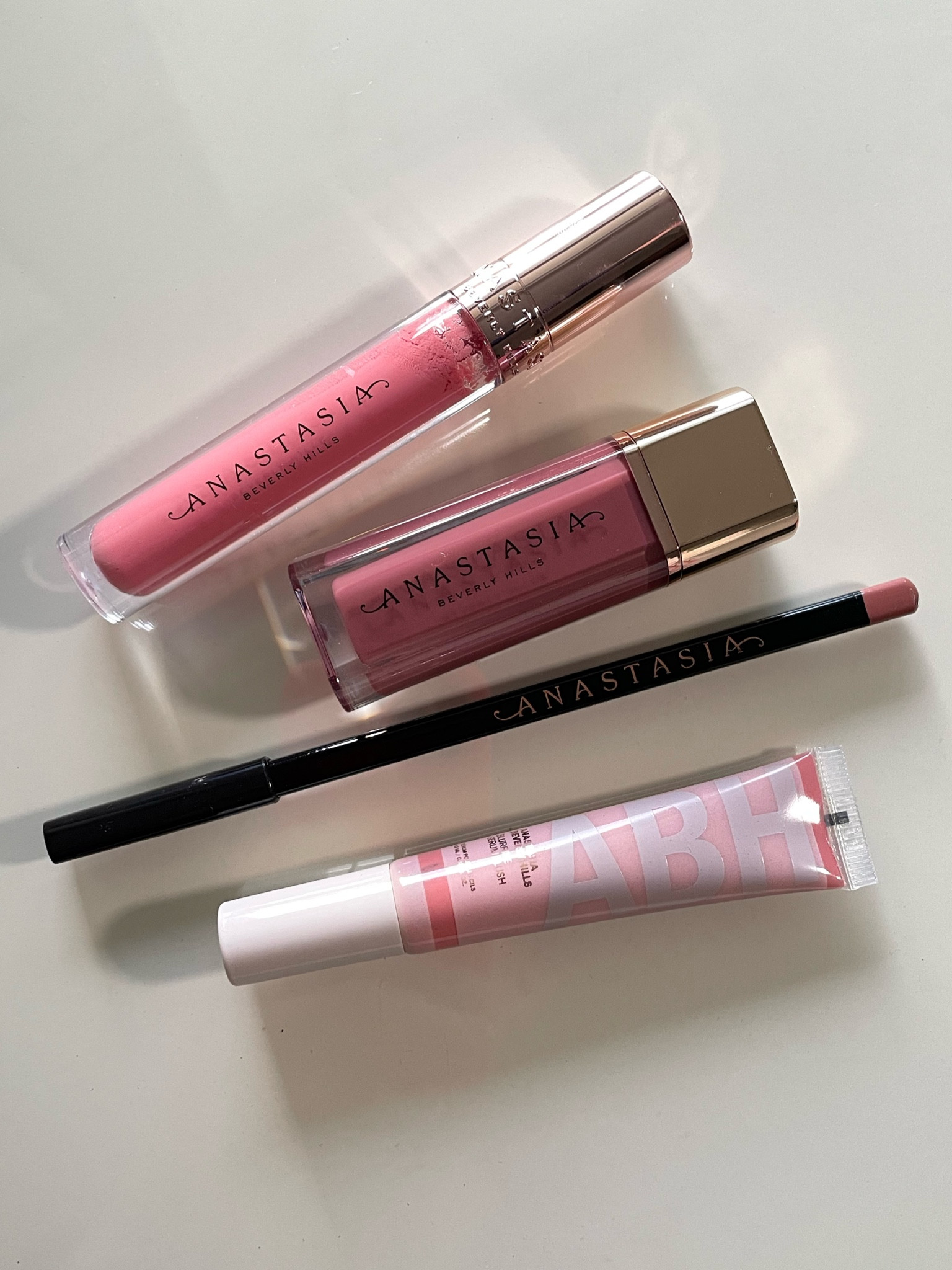 Anastasia Beverly Hills really is *that girl.* Especially the new Blurring Serum Blush💘 #anastasiabeverlyhills #ad

#LTKBeauty