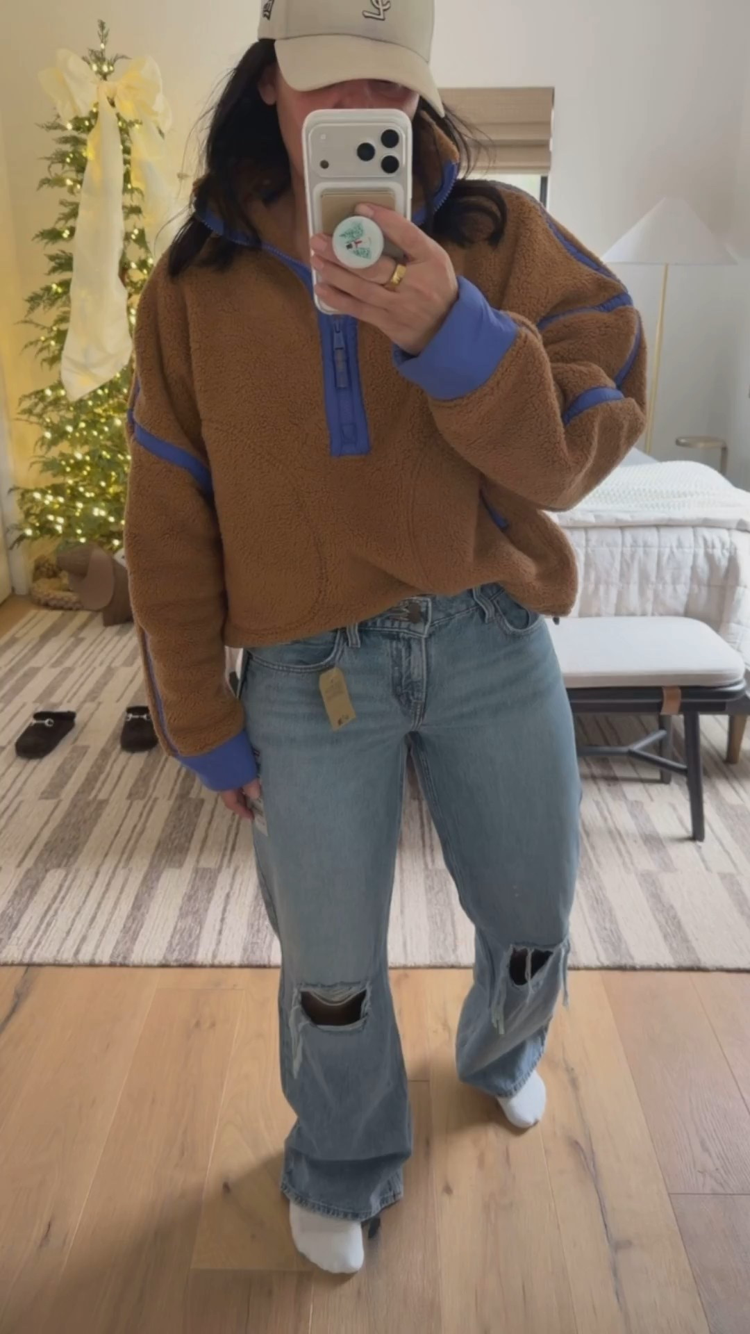 Top size medium (it’s oversized), jeans size 30 (I’m a size 10). 


#LTKMidsize #LTKOver40