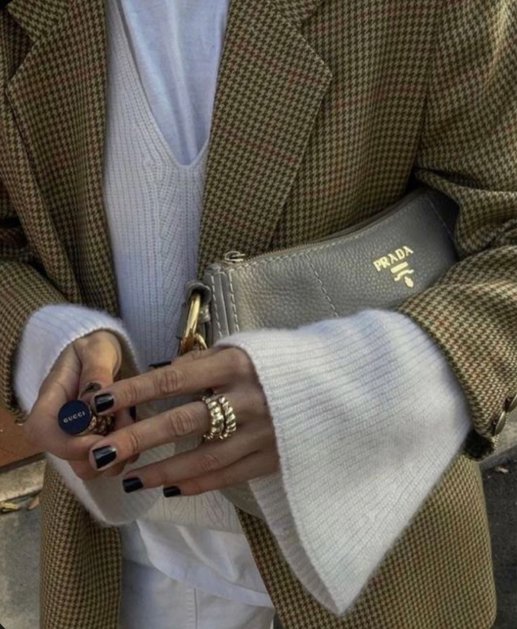 This look but on an & Other Stories Budget . Oui, s'il te plaît 〰️ exception of the bag 👌🏼

#LTKstreet #parisstreetstyle #interiors #interiordesign #homedesign #homedecor #french #frenchstyle #parisstyle #vibtage #antique #frenchinteriors #europe #european #maisonmayfaire 

#LTKeurope #LTKSeasonal #LTKhome