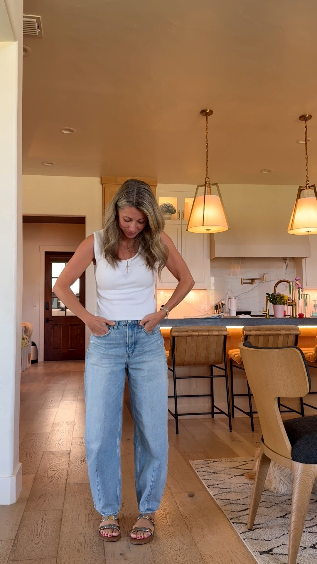 I never thought I’d say it…. But I am loving these barrel jeans! They’re universal thread from Target and come in multiple washes! Wearing a size 0! And my top is Free People and also comes in tons of colors! Under $40 and you will always be grabbing for this one! Wearing an XS!

#LTKootd #LTKOver40 #LTKPetite